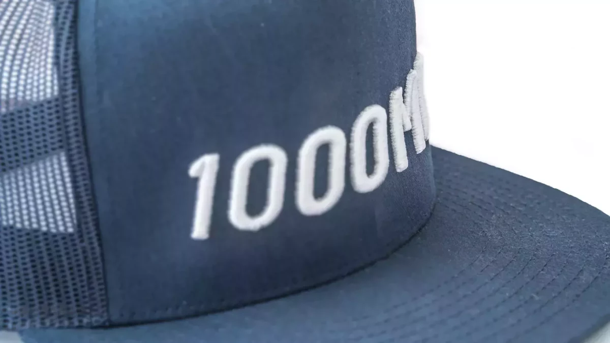 Modrá čepice s 3D vyšívkou 1000 MB